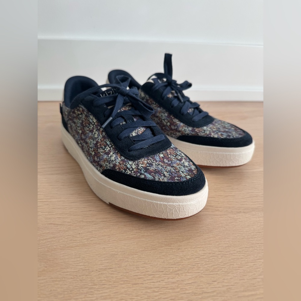 Women’s Casual Floral Lace-Up Sneakers - Navy